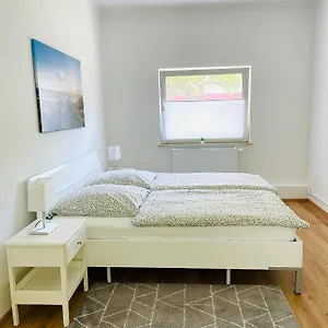 Bungalow-wohnung Nahe Flughafen Hamburg Apartment