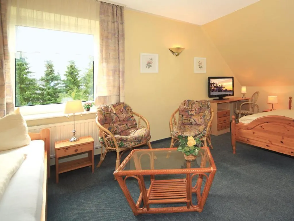 Hotel-Cafe Kampe Norderstedt 3*,